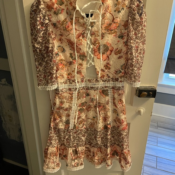 VICI L’amore Lace Statement Dress NWT - Picture 8 of 8